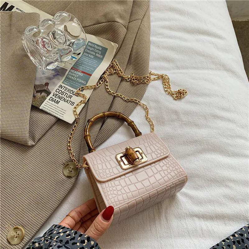 Trendy Fashion Chain Messenger Bag