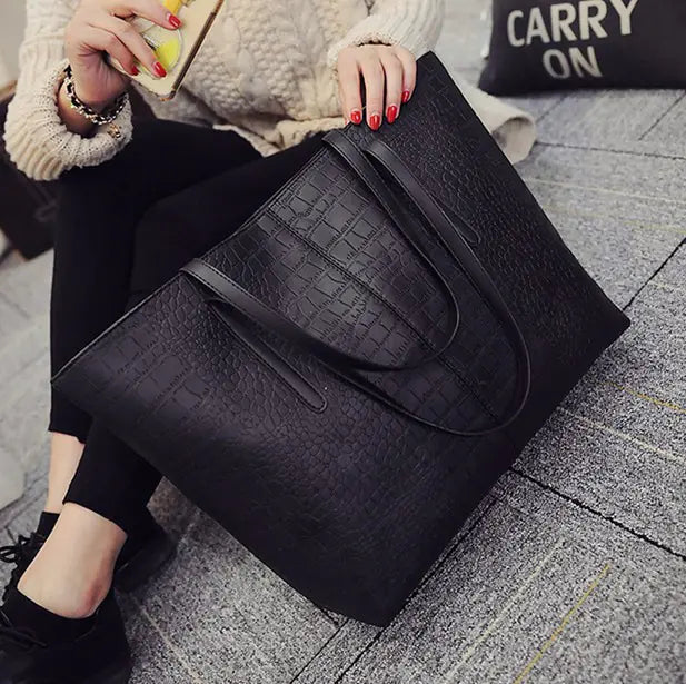 "Women's Large Shoulder Bag"