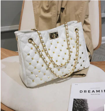 Diamond Quilted Chain Shoulder Bag
