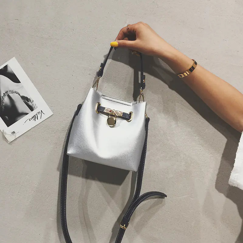 Portable Two-piece Messenger Bag and Picture Bag