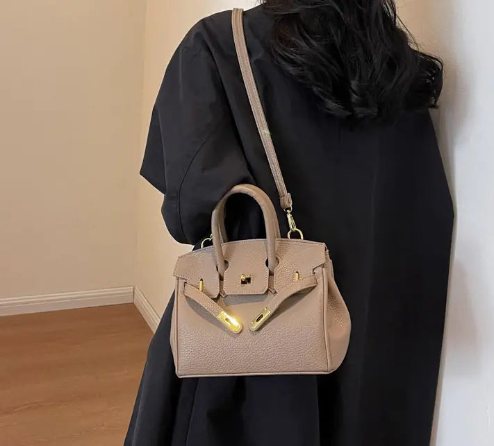Versatile Platinum Shoulder Bag