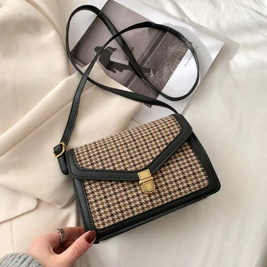 Retro Textured Casual Messenger Bag