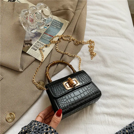 Trendy Fashion Chain Messenger Bag