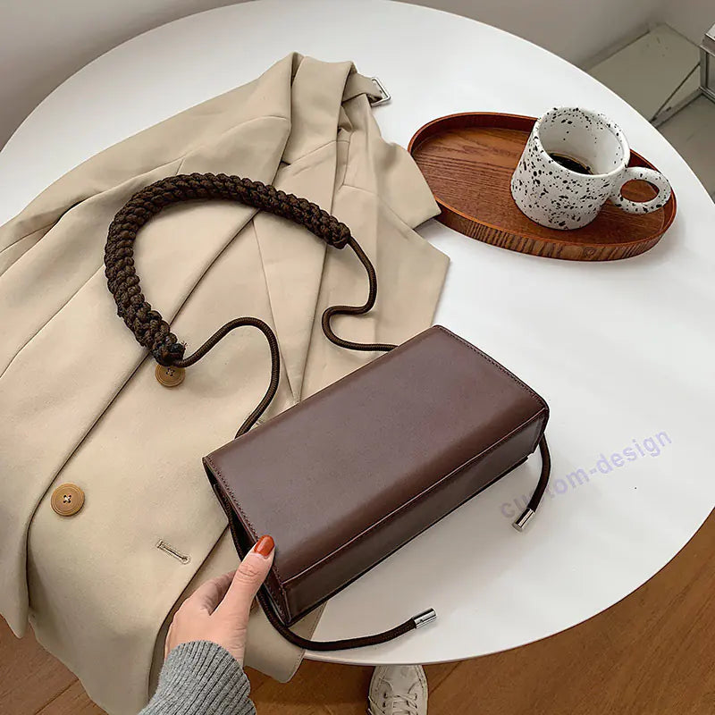 Fashion Messenger Bag - One-Shoulder Small Square Bag