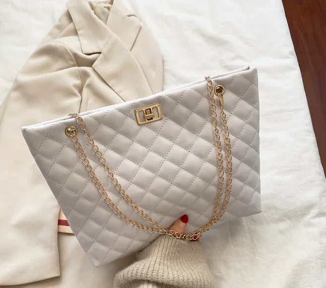 Diamond Quilted Chain Shoulder Bag