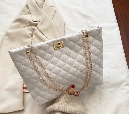 Diamond Quilted Chain Shoulder Bag