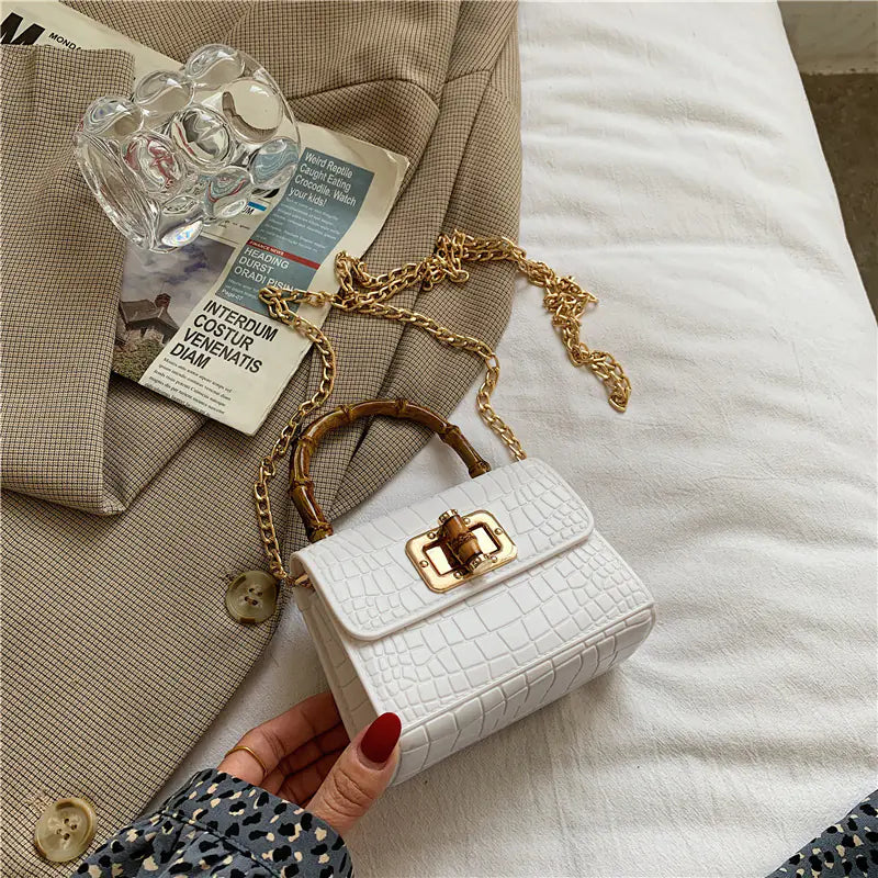 Trendy Fashion Chain Messenger Bag